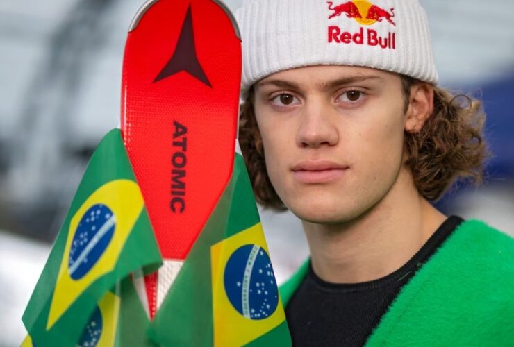 O esquiador Lucas Braathen durante anúncio oficial de sua representação pelo Brasil
