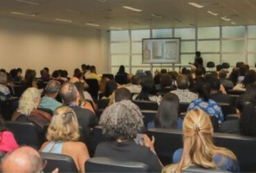 Treinamento da Apevisa para o Carnaval 2026 sobre identificação de bebidas falsas